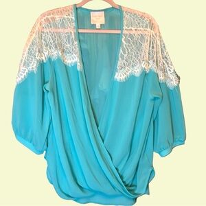 Romeo & Juliet Couture turquoise and lace, Sz L